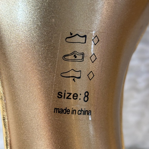 Antonio Melani gold heels! - Picture 5 of 6